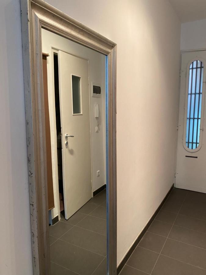 Blue Port Apartment In Ujlipotvaros With Free Parking Budapest Exteriör bild